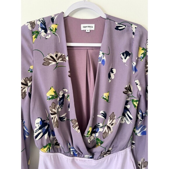 Superdown Revolve Bodysuit Top Womens Small Purple Floral Faux Wrap Long Sleeve - Picture 5 of 14